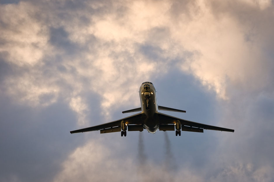plane emissions in air